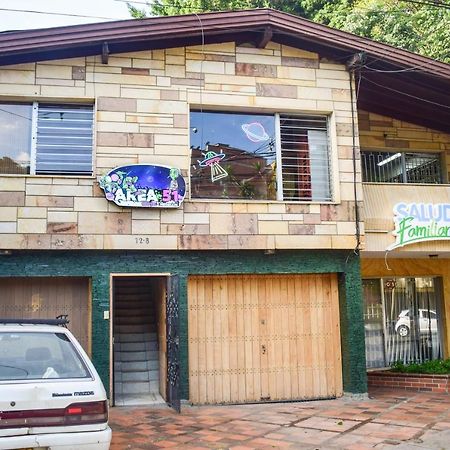 Area 51 Hostel Medellín Kültér fotó
