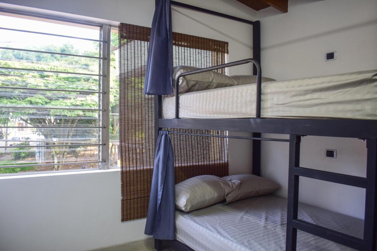 Area 51 Hostel Medellín Kültér fotó
