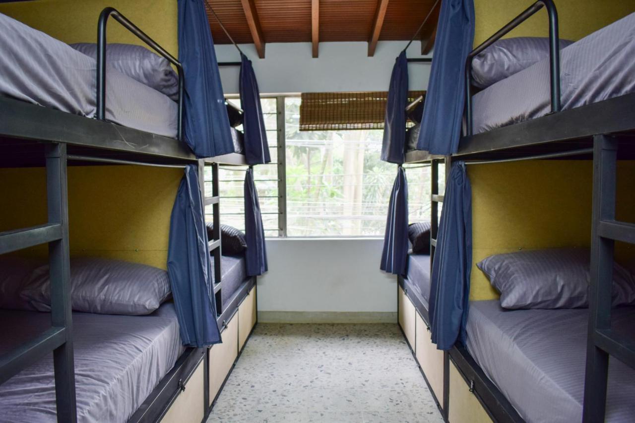 Area 51 Hostel Medellín Kültér fotó