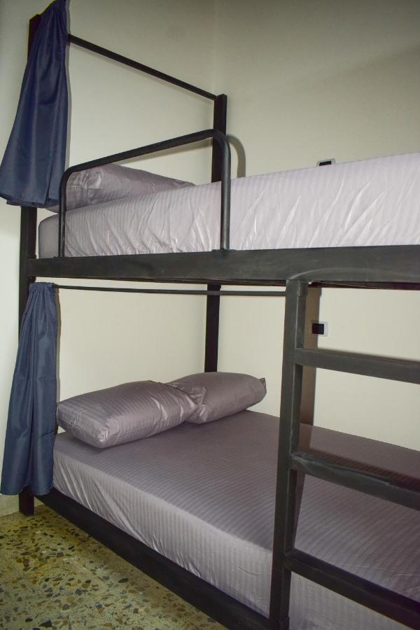 Area 51 Hostel Medellín Kültér fotó